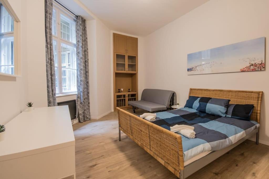 A+ Budapest Central Dob Street Apartment Ngoại thất bức ảnh